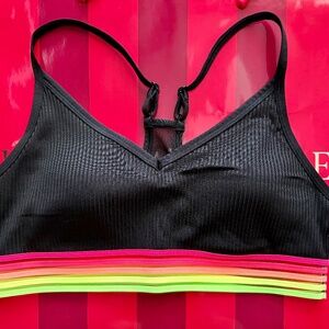 Victoria's Secret Pink Ultimate Lightly Lined Sports Bra Size L